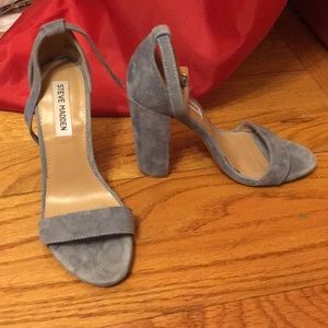 Steve Madden Suede heels